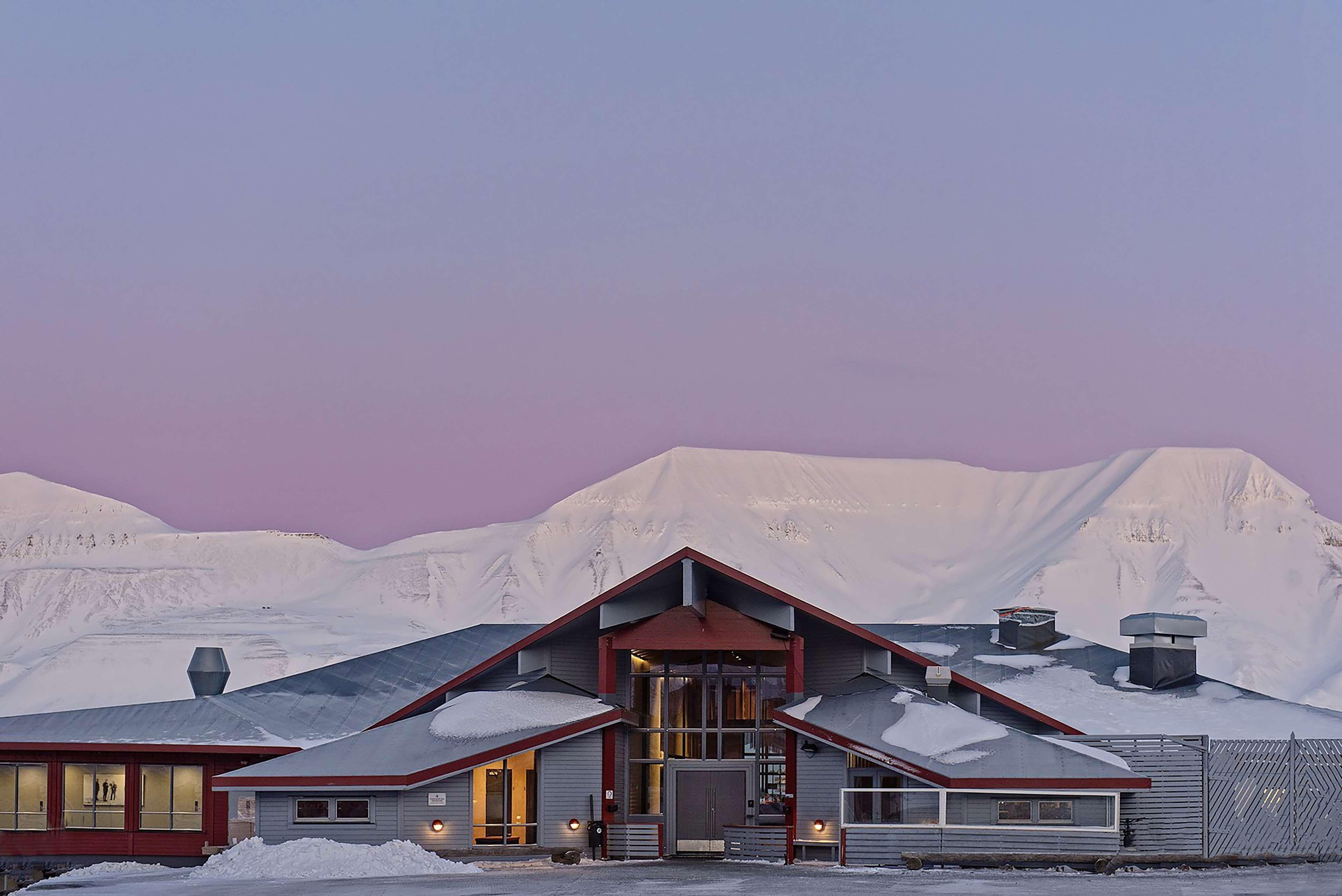 Radisson Blu Polar Hotel, Spitsbergen Лонг'їр Екстер'єр фото