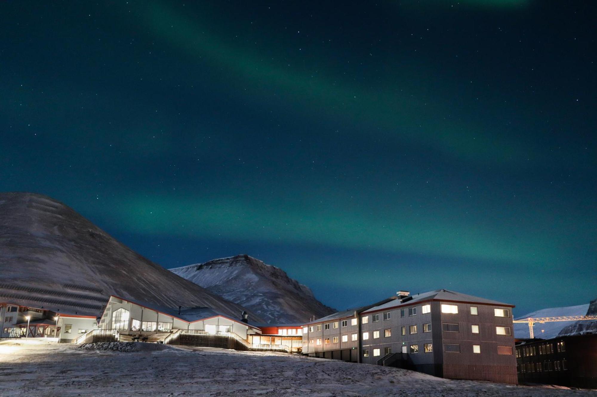 Radisson Blu Polar Hotel, Spitsbergen Лонг'їр Екстер'єр фото