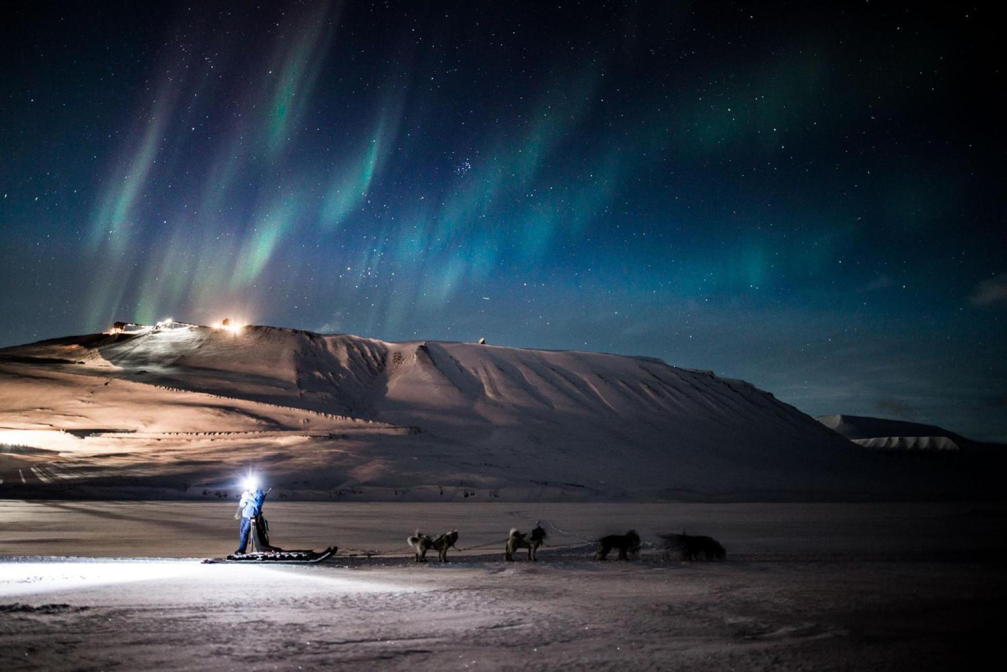Radisson Blu Polar Hotel, Spitsbergen Лонг'їр Екстер'єр фото