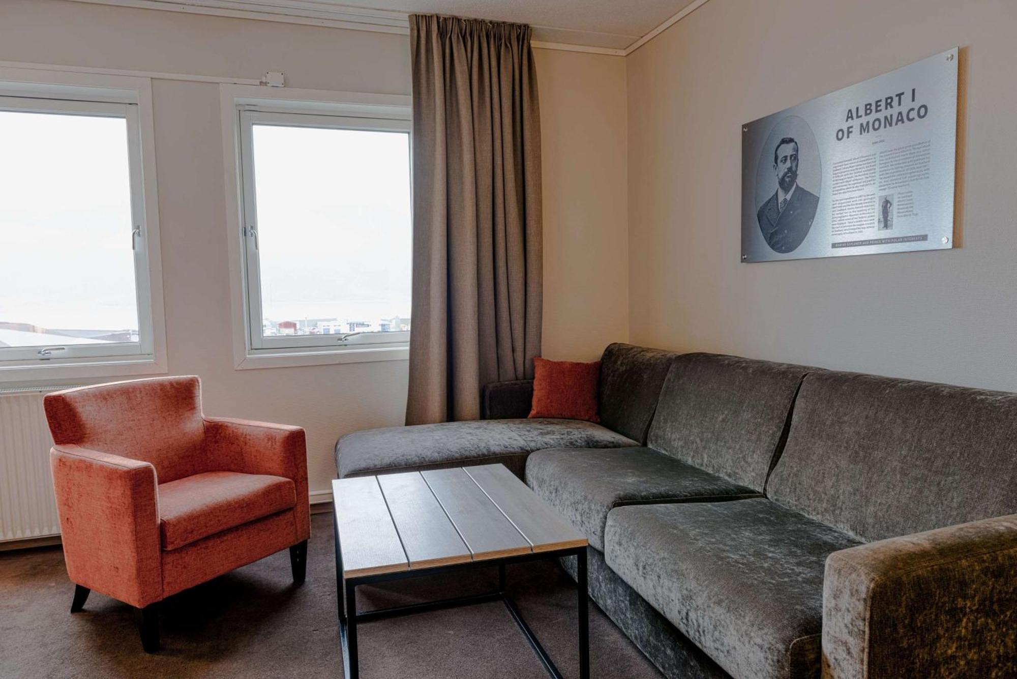 Radisson Blu Polar Hotel, Spitsbergen Лонг'їр Екстер'єр фото