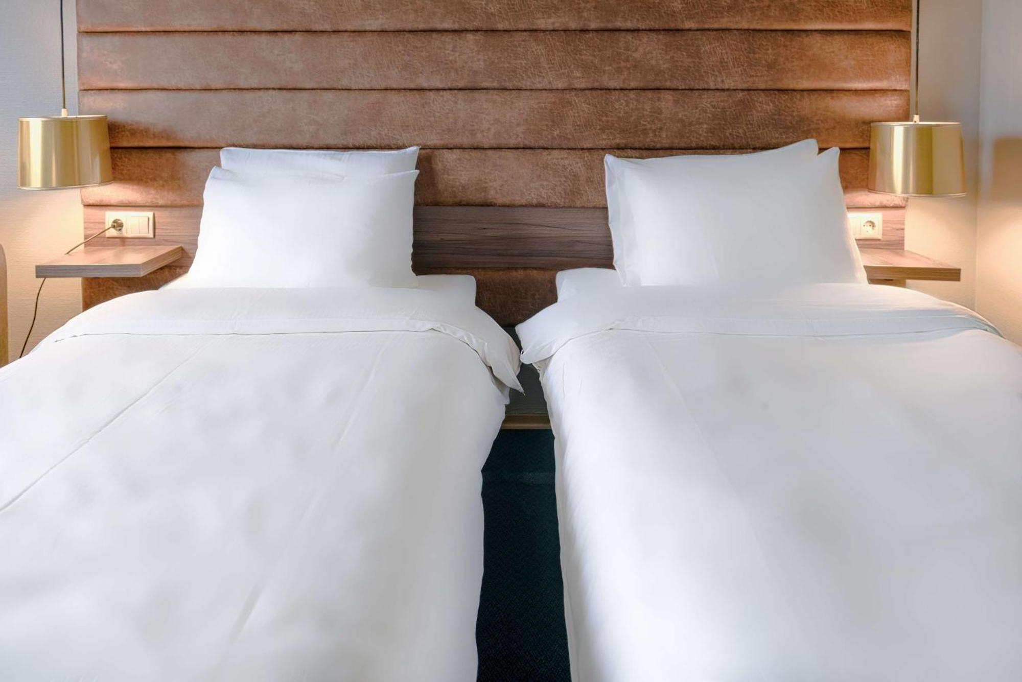 Radisson Blu Polar Hotel, Spitsbergen Лонг'їр Екстер'єр фото